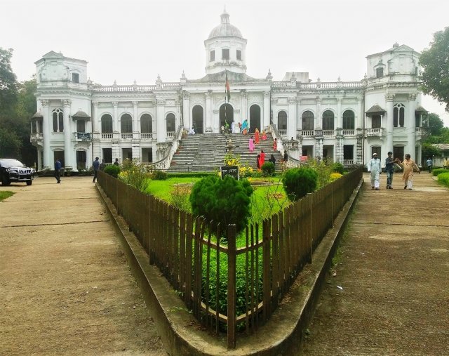 তাজহাট জমিদার বাড়ি